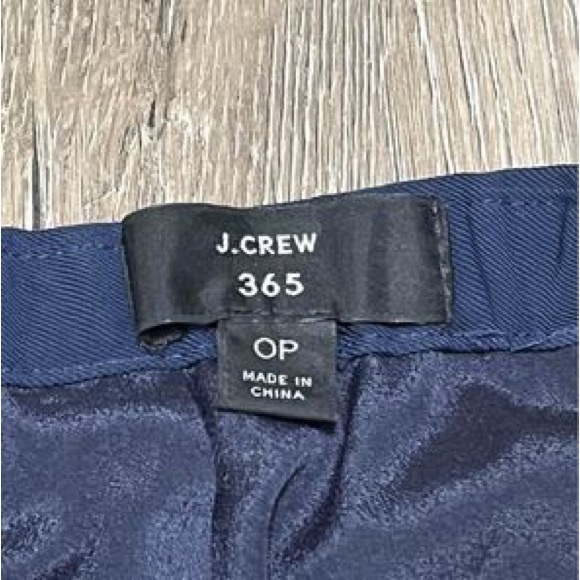 BNWOT J. Crew Navy 365 Crepe Skirt (Size 0 Petite) - Picture 3 of 4